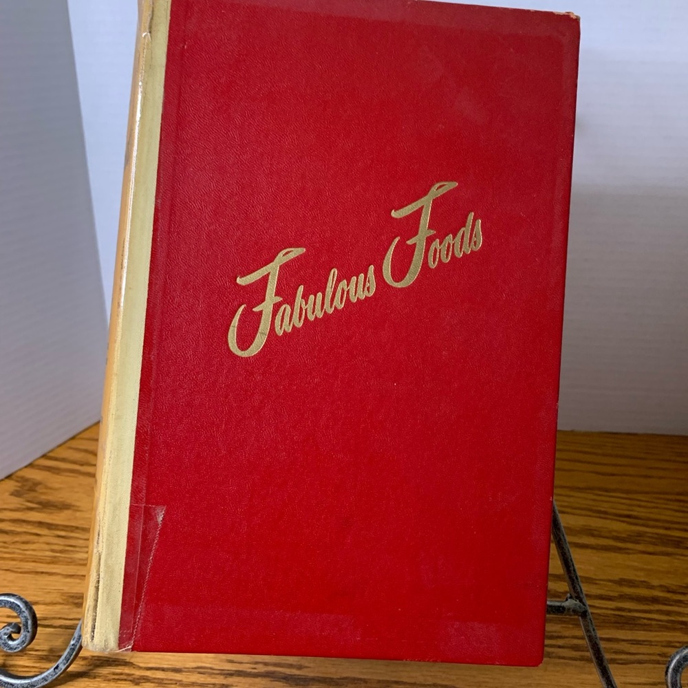 Fabulous foods step-by-step. Vintage cookbooks vol 1
Culinary Arts Institute